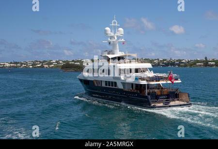 Yacht Carson Cruising in Bermuda Stock Photo
