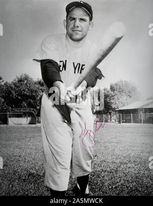 Vintage autographed black and white photo of New Yankee Hall of Fame baseball player Yogi Berra. Stock Photo