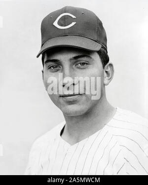 Vintage black and white photo of Cincinnati Reds Hall of Fame baseball player Johnny Bench. Stock Photo