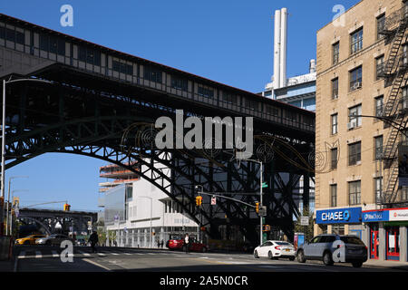 Columbia University campus in Manhattanville, New York, USA. 125th Street subway viaduct, the Forum, and the Jerome Greene Science Building. View look Stock Photo