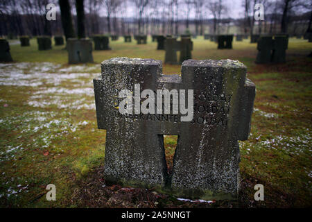 Tombstones German soldiers are on 27.02.2015 in Vossenack in Hurtgenwald (North Rhine-Westphalia) on a military cemetery. In the Hurtgenwald in 1944/45, at the end of World War II, the Americans fought against the German Wehrmacht. Photo: Oliver Berg/dpa (to lnw-KORR: 'Hemingway in the Hurtgenwald - Great Schlaughs of the Army' on 18.03.2015) | usage worldwide Stock Photo