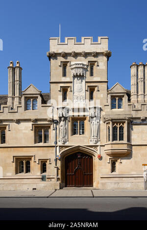 Entrance, Gate Tower or Crenellated Gatehouse to the All Souls College University of Oxford on the High Street Oxford England Stock Photo