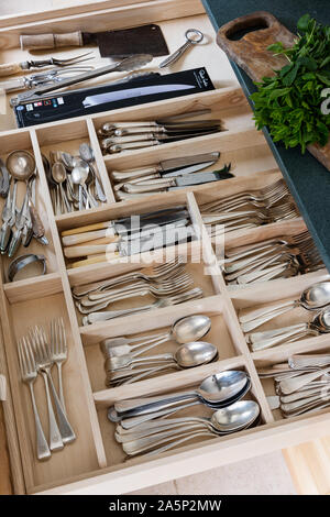 Bespoke cutlery drawer made to specification by Dominic Ash