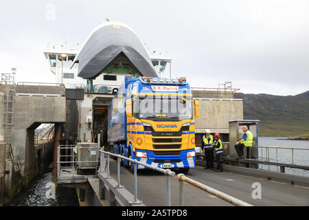 Ferry arriving at Lochmaddy Ferry Terminal, on North Uist, in the Outer Hebrides, from Uig on the Isle of Skye, in the Inner Hebrides, in west Scotlan Stock Photo