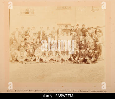 Dr WG Grace (William Gilbert Grace) Team Photograph before charity cricket match in Aid of St John's Hospital. 1900 Stock Photo