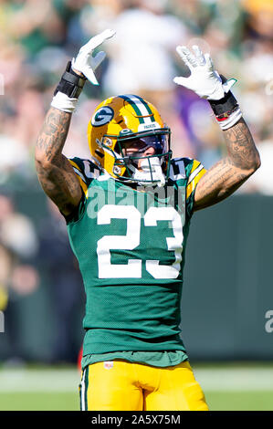 Green Bay, WI, USA. 30th Sep, 2018. Green Bay Packers cornerback Jaire  Alexander #23 celebrates an interception during the NFL Football game  between the Buffalo Bills and the Green Bay Packers at