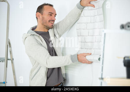 Wallpaper hanging services London - Professional Wallpaper installer