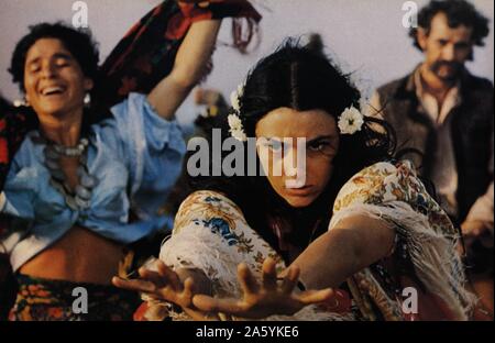 Queen of the Gypsies Tabor ukhodit v nebo  Year : 1976 Soviet Union Director : Emil Loteanu Svetlana Toma Stock Photo