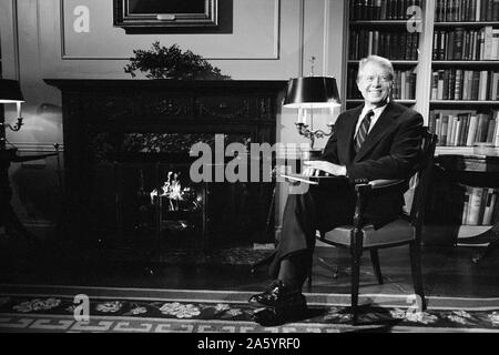 President Jimmy Carter at the White House during a fireside chat, 1979 Stock Photo