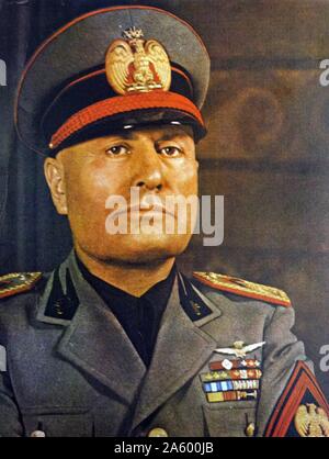 1930's uniformed portrait of Benito Mussolini (1883 – 28 April 1945). Italian politician, journalist, and leader of the National Fascist Party. Prime Minister from 1922 until his ousting in 1943 Stock Photo