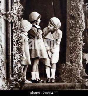 Photograph of young Princess Elizabeth (1926-), Princess Margaret (1930-2002) and their cousin Margaret Elphinstone (Margaret Rhodes) (1925-) during the Royal Highland Society in Princess Royal Park. Dated 20th Century Stock Photo