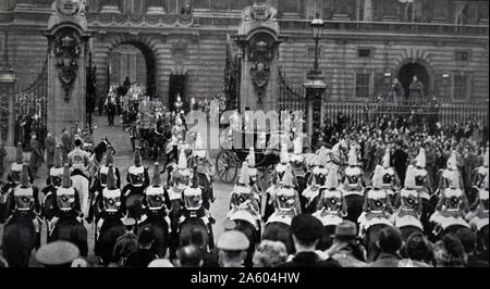 Photograph of the Queen's Procession, with the Glass Coach and Captain's Escort when leaving Buckingham Palace for the Coronation. Dated 20th Century Stock Photo