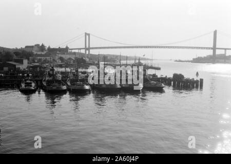 Ein Bild von Boten im Hafen, Göteborg Schweden 1969. A Picture of boats in the harbour, Gothenburg Sweden 1969. Stock Photo