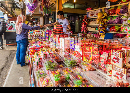 A colourful market stall in Kea Farm market in Cameron Highlands, Brinchang, Pahang, Malaysia, Southeast Asia, Asia Stock Photo