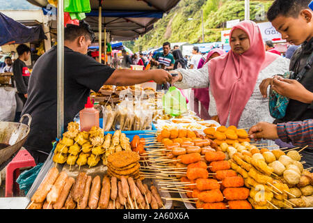 Fried food stall in Kea Farm market in Cameron Highlands, Brinchang, Pahang, Malaysia, Southeast Asia, Asia Stock Photo