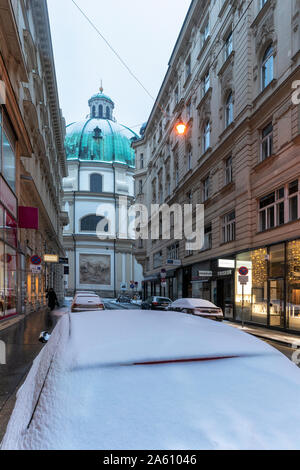 The Baroque Roman Catholic Peterskirche (St. Peter's Church), Vienna, Austria, Europe Stock Photo