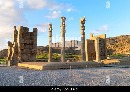 Gate of All-Lands, Persepolis, UNESCO World Heritage Site, Fars Province, Islamic Republic of Iran, Middle East Stock Photo