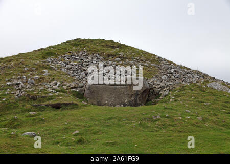 Hill of the Hag (Cairn L) with the Hag's Chair seen below at Loughcrew Cairns Neolithic passage tombs, Loughcrew, Oldcastle, County Meath, Republic of Ireland Stock Photo