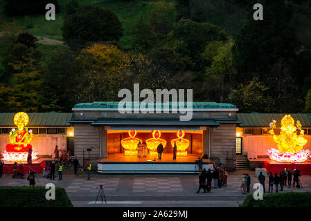 Ross Bandstand, Princes Street Garden, Edinburgh, Scotland, United Kingdom, 23rd October 2019. Diwali Festival of Lights: Switch on of illuminations for Edinburgh Diwali, an Indian Winter festival. Colourful Ganesh and Shiva lanterns, with diya or oil lamp lanterns lit up on the Ross bandstand Stock Photo