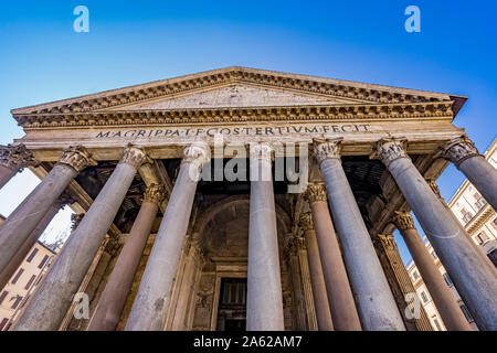 Roman Columns Pantheon Rome Italy Rebuilt by Hadrian in 118 to 125 AD Became oldest Roman church in 609 AD. Stock Photo