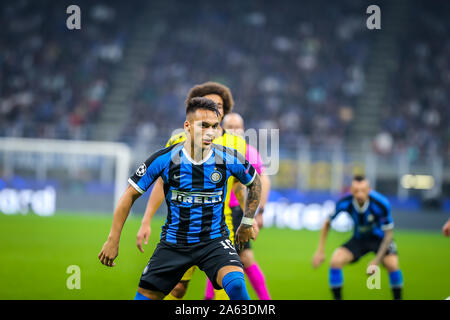 Milano, Italy. 23rd Oct, 2019. 10 lautaro martÃÂ-nez (fc internazionale) during the champions league match between inter v borussia dortmund in milan san siro - 23 10 2019during, Soccer Champions League Men Championship in Milano, Italy, October 23 2019 - LPS/Fabrizio Carabelli Credit: Fabrizio Carabelli/LPS/ZUMA Wire/Alamy Live News Stock Photo