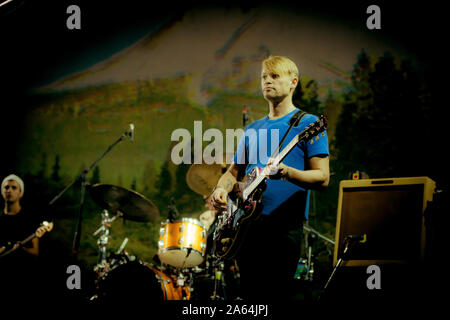 Cake is an American alternative rock band from Sacramento, California ...