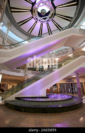 Indianapolis Artsgarden in Circle Centre Mall Editorial Stock Image - Image  of center, centre: 135996609