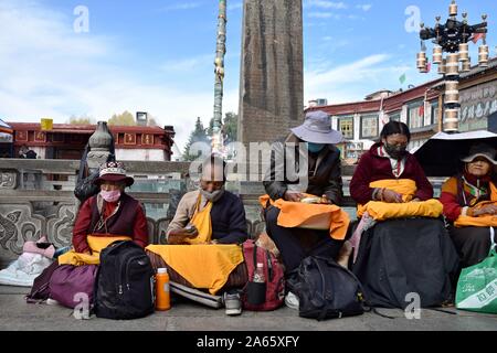 LHASA, TIBET AUTONOMOUS REGION, CHINA - CIRCA OCTOBER 2019: The Buddhists inside the Potala Palace in Lhasa. Stock Photo