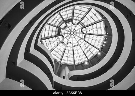 Oculus rooflight at the Solomon R. Guggenheim Museum in New York Stock Photo