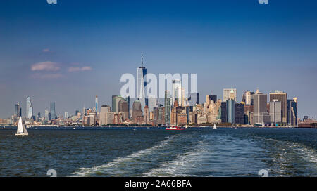 Manhattan, New York skyline seen from the Staten Island Ferry Stock Photo