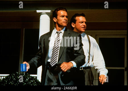 TRUE LIES ARNOLD SCHWARZENEGGER, TIA CARRERE, JAMIE LEE CURTIS TRLS 124 ...