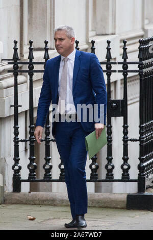 London, UK. 23 October, 2019. Stephen Barclay, Secretary of State for Exiting the European Union, arrives in Downing Street on the morning after Parli Stock Photo