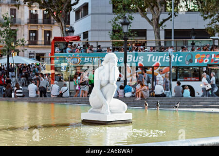 BARCELONA,SPAIN- August 08, 2011:: Catalonia Square (Placa de Catalunya) in Barcelona. Sculpture La Diosa (The Goddess). Stock Photo