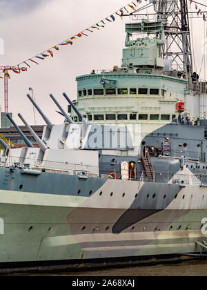 HMS Belfast, a Town-class light cruiser built for the Royal Navy. Now operated by the Imperial War Museum and permanently moored on the River Thames, Stock Photo