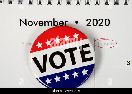 close up of patriotic campaign button on November 2020 calendar Stock Photo