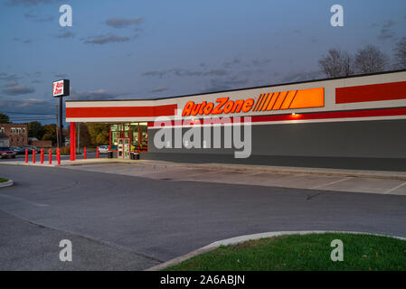 Yorkville, New York - Oct 23, 2019: Night view of AutoZone, the second largest aftermarket automotive parts and accessories retailer in the USA. Stock Photo