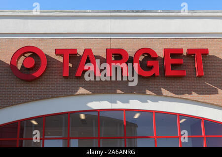 Gaithersburg Maryland Usa October 18 2019 Target Logo On Their Main Branch Store In Gaithersburg Md 2a6anrg 