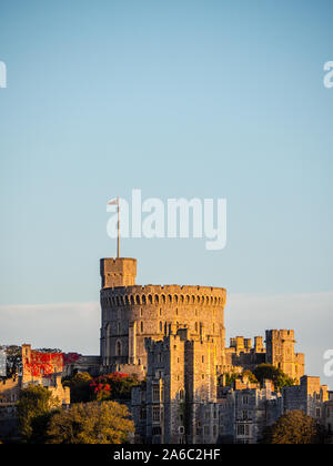 Last Sunshine of the Day hitting the Towers of Royal Windsor Castle, Windsor, Berkshire, England, UK, GB. Stock Photo