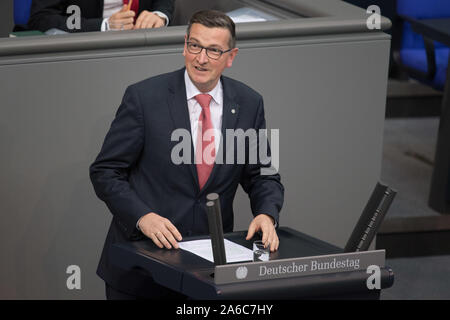 Berlin, Germany. 25th Oct, 2019. Martin Rabanus (SPD) speaks at the plenary session of the German Bundestag. The topic is the 'Media and Communication Report 2018'. Credit: Jörg Carstensen/dpa/Alamy Live News Stock Photo