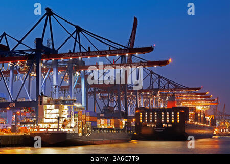 Container ships at the Container Terminal Altenwerder at the port of Hamburg, Germany. Stock Photo