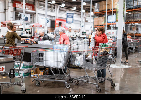 Tigard, Oregon - Oct 25, 2019 : Checkout lanes in a Costco Wholesale store Stock Photo