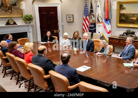 Washington, United States Of America. 22nd Oct, 2019. USA. Oct. 25, 2019. Vice President Mike Pence meets with members of the Susan B. Anthony List Tuesday, Oct. 22, 2019, Tuesday, Oct. 22, 2019, in the Roosevelt Room of the White House. People: Vice President Mike Pence Credit: Storms Media Group/Alamy Live News Credit: Storms Media Group/Alamy Live News Stock Photo