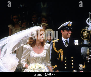 Wedding of Prince Andrew and Sarah Ferguson July 1986. Prince Andrew ...