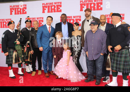  Playing With Fire : Dennis Haysbert, Brianna Hildebrand, John  Cena, John Leguizamo, Keegan-Michael Key, Judy Greer: Movies & TV