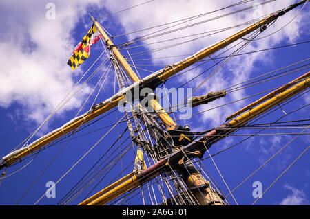 Mast, rigging and flags of a classic sailing ship Stock Photo - Alamy