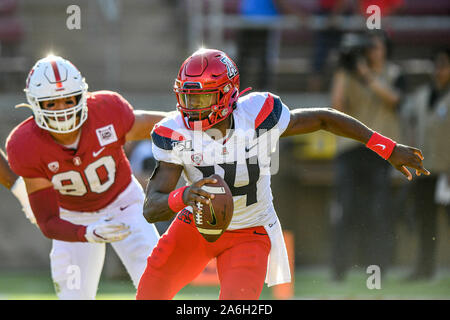 Stanford, California, USA. 26th Oct, 2019. Arizona Wildcats quarterback Khalil Tate (14) scramble during the NCAA football game between the Arizona Wildcats and the Stanford Cardinal at Stanford Stadium in Stanford, California. Chris Brown/CSM/Alamy Live News Stock Photo