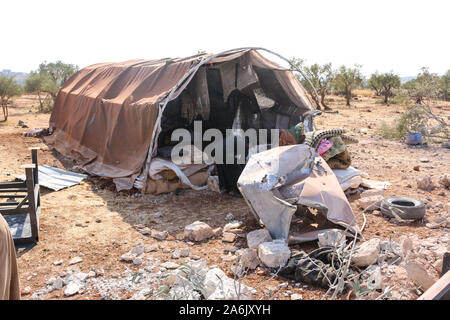 Barisha, Syria. 27th Oct, 2019. Syrians inspect their tent following an alleged US-led raid at the northwestern Syrian village of Barisha in the province of Idlib near the border with Turkey, after media reports said Islamic State (IS) leader Abu Bakr al-Baghdadi was believed to be killed in a US Special Forces raid on the outskirts of Barisha. Credit: Mustafa Dahnon/dpa/Alamy Live News Stock Photo