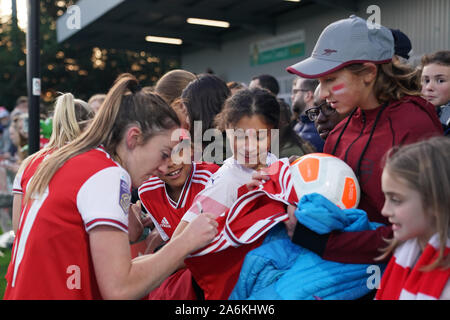 Borehamwood, UK. 27th Oct, 2019. Lisa Evans of Arsenal signing for their fans during the Barclay's FA WSL football match between Arsenal vs Manchester City at Meadow Park on October 27, 2019 in Borehamwood, England (Photo by Daniela Porcelli/SPP) Credit: SPP Sport Press Photo. /Alamy Live News Stock Photo