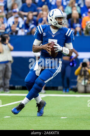 Indianapolis, Indiana, USA. 27th Oct, 2019. Indianapolis Colts quarterback Jacoby Brissett (7) passes the ball during NFL football game action between the Denver Broncos and the Indianapolis Colts at Lucas Oil Stadium in Indianapolis, Indiana. John Mersits/CSM/Alamy Live News Stock Photo