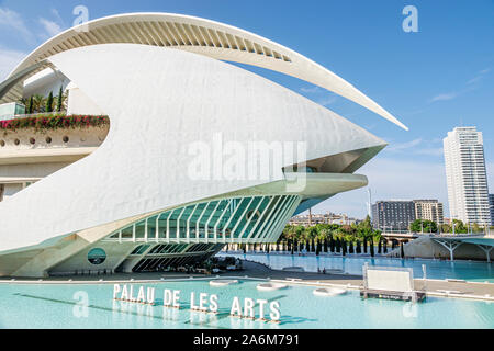Valencia Spain,las Artes y las Ciencias,City of Arts & Sciences,Palacio de las Artes Reina Sofia Arts Palace,Palau de le Arts,Santiago Calatrava,archi
